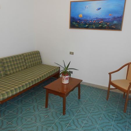 Hotel Vittoria Porto Santo Stefano  Exteriör bild